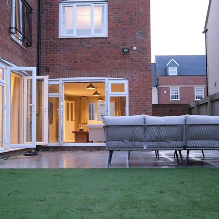 Luxury 6-Bedroom House 5 Minutes From Bicester Village Shopping Outlet Chesterton  エクステリア 写真