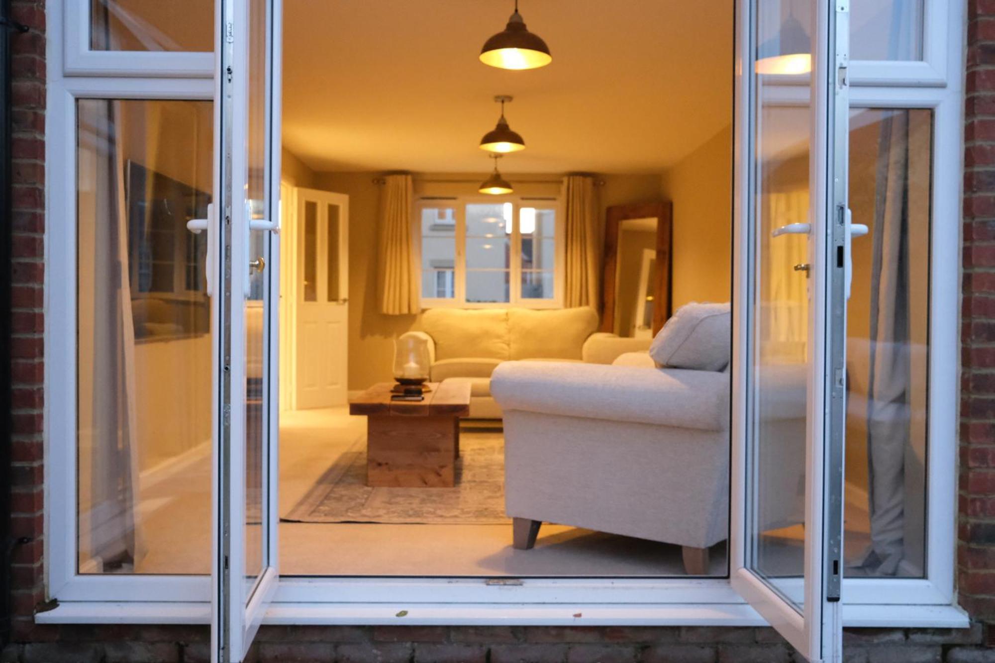 Luxury 6-Bedroom House 5 Minutes From Bicester Village Shopping Outlet Chesterton  エクステリア 写真