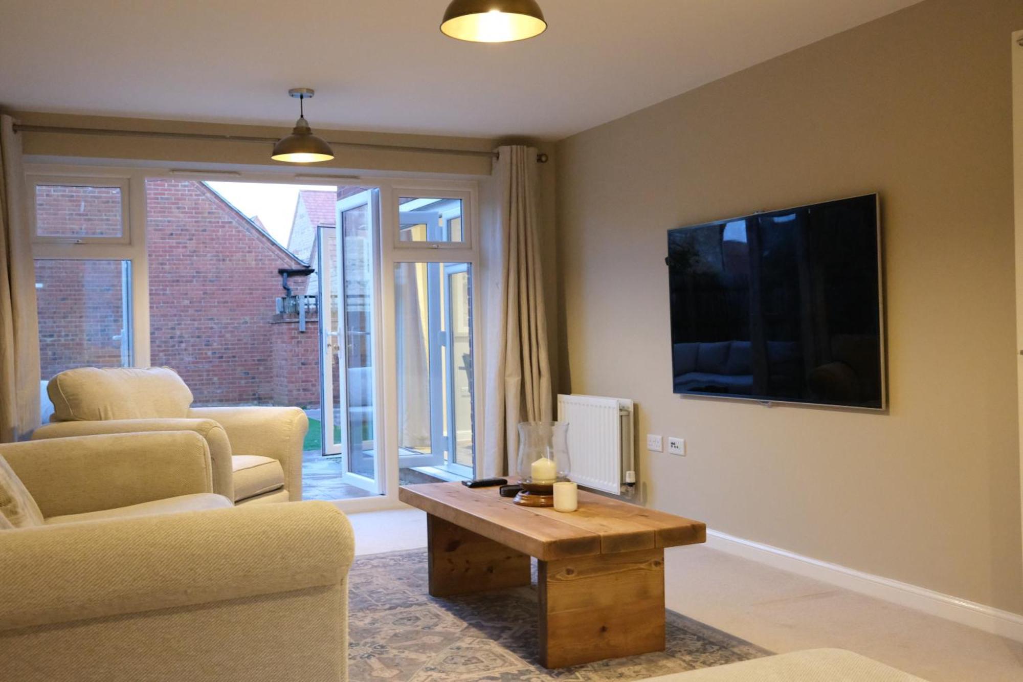 Luxury 6-Bedroom House 5 Minutes From Bicester Village Shopping Outlet Chesterton  エクステリア 写真