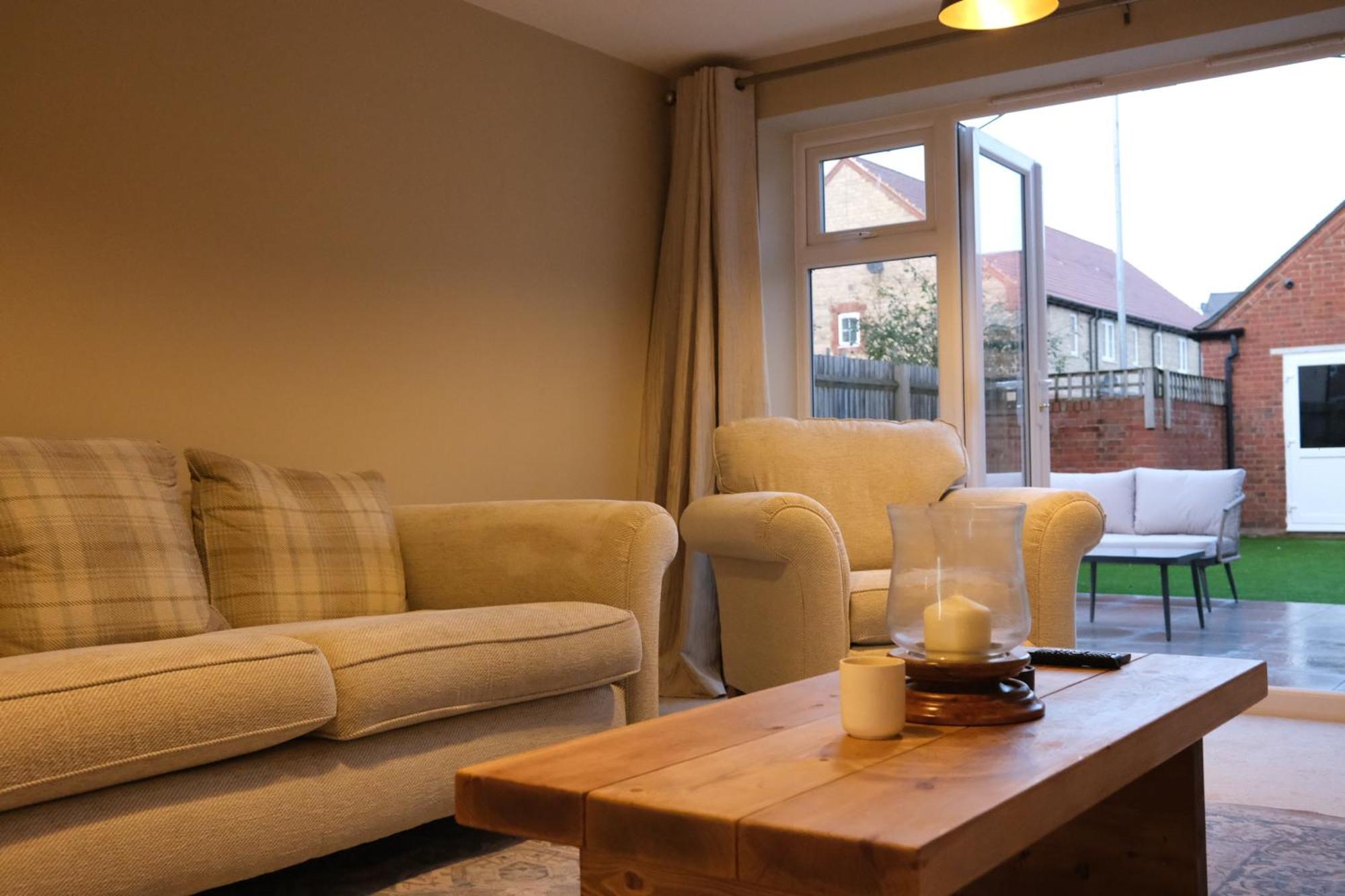 Luxury 6-Bedroom House 5 Minutes From Bicester Village Shopping Outlet Chesterton  エクステリア 写真