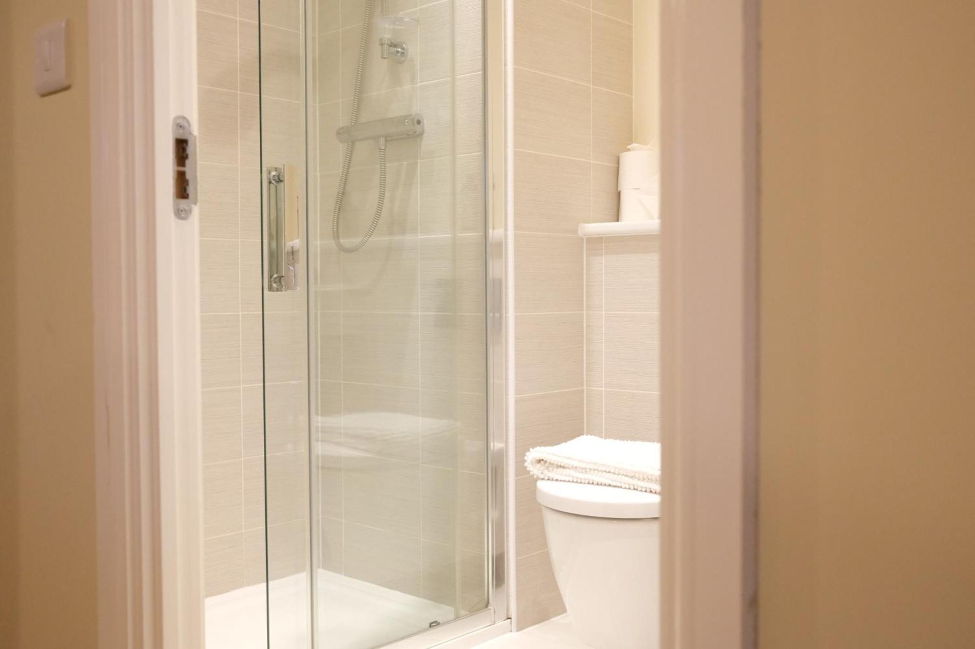 Luxury 6-Bedroom House 5 Minutes From Bicester Village Shopping Outlet Chesterton  エクステリア 写真