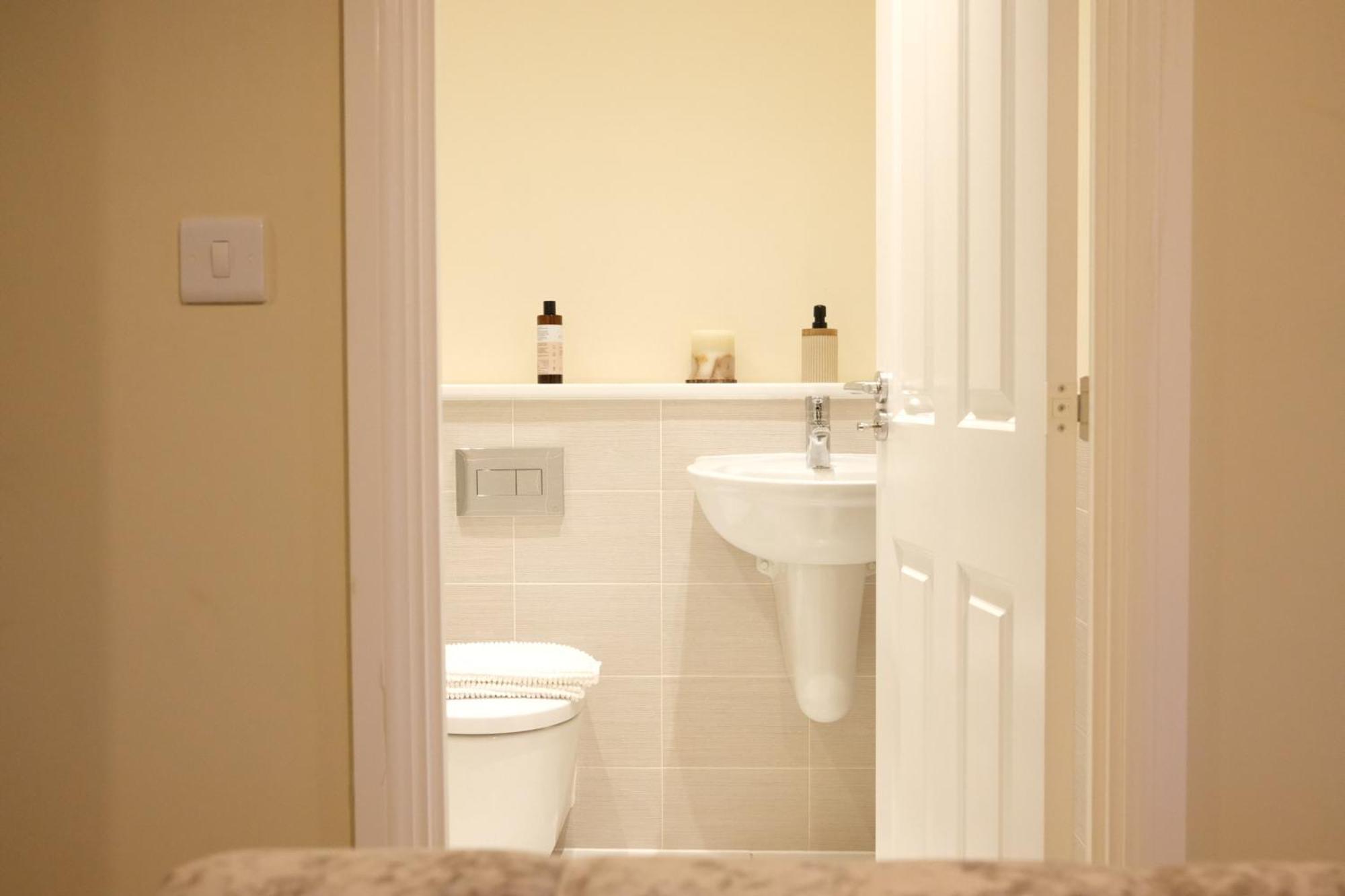 Luxury 6-Bedroom House 5 Minutes From Bicester Village Shopping Outlet Chesterton  エクステリア 写真