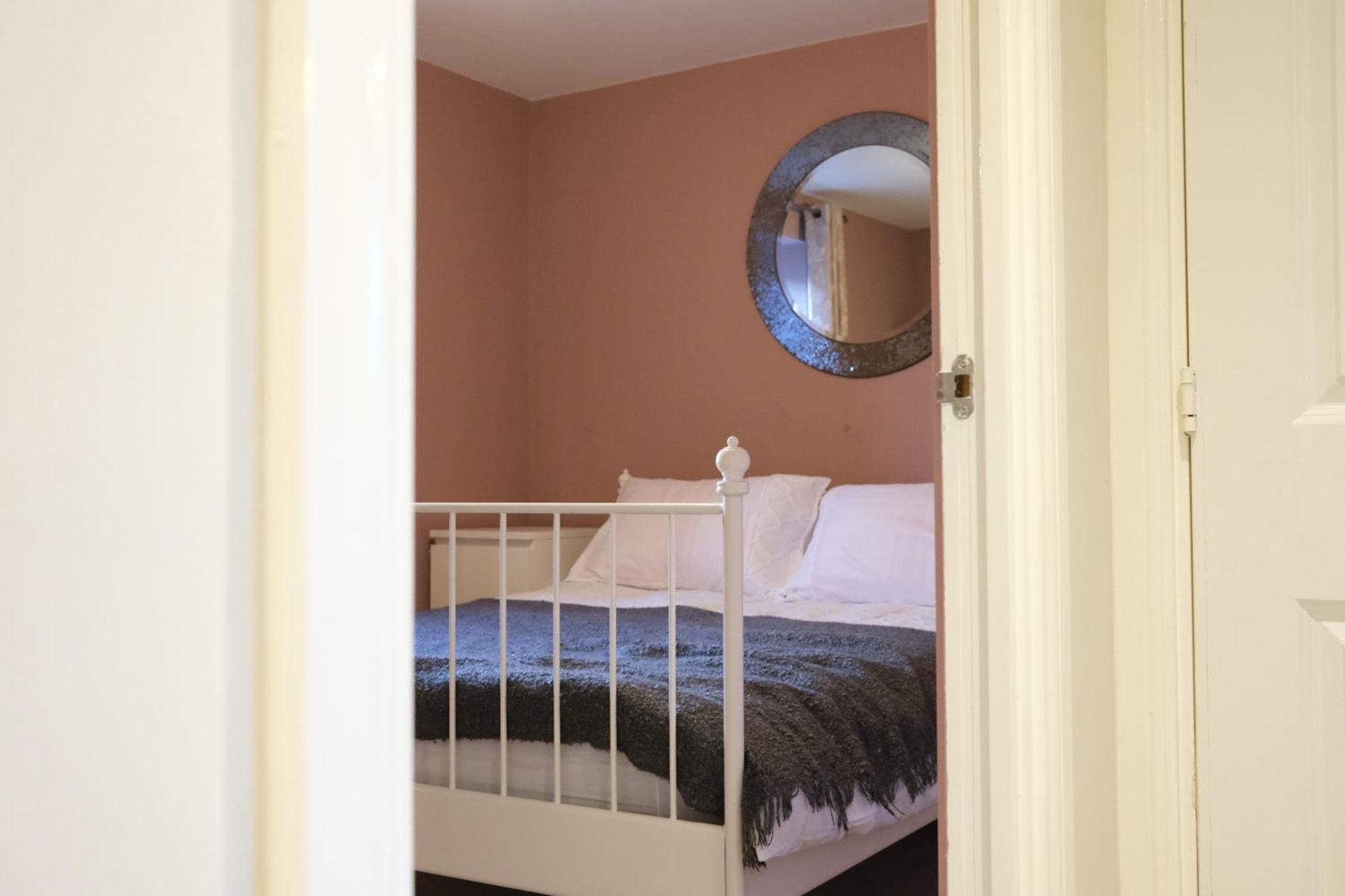 Luxury 6-Bedroom House 5 Minutes From Bicester Village Shopping Outlet Chesterton  エクステリア 写真